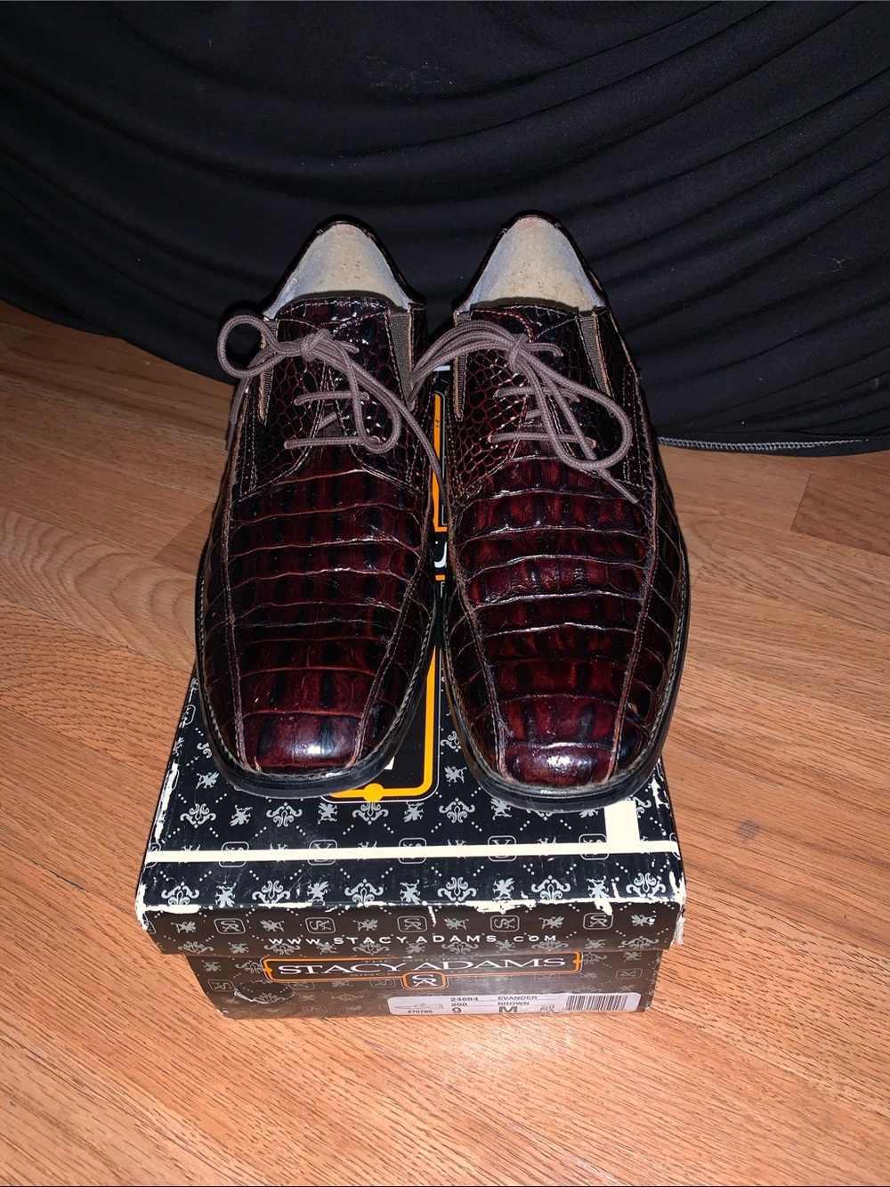 Stacy Adams Men’s Dark Burgundy Croc-Embossed Leather Oxfords